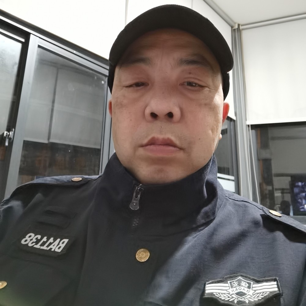 浮波用平淡的照片