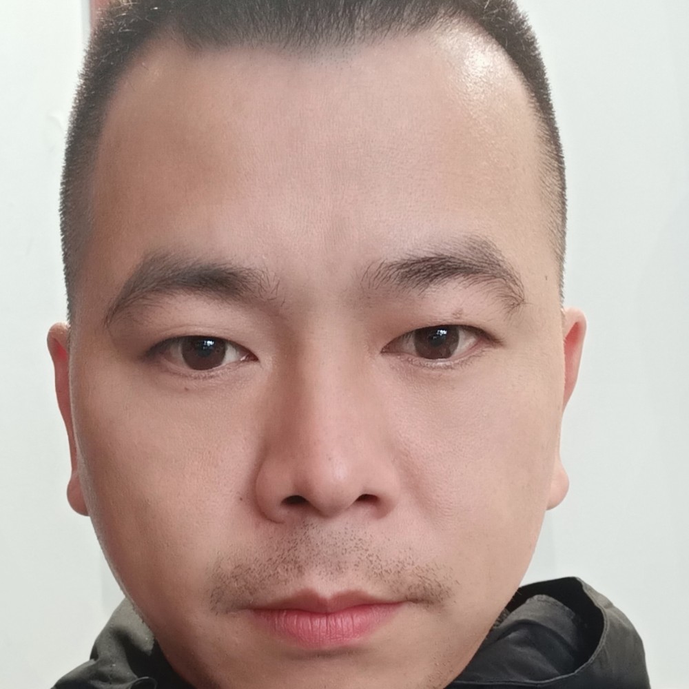 水壶向细心的照片