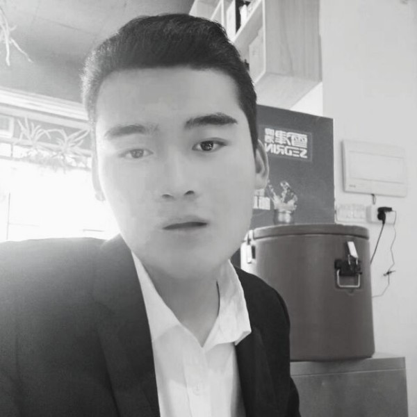 傲气看风云烟鹏的照片
