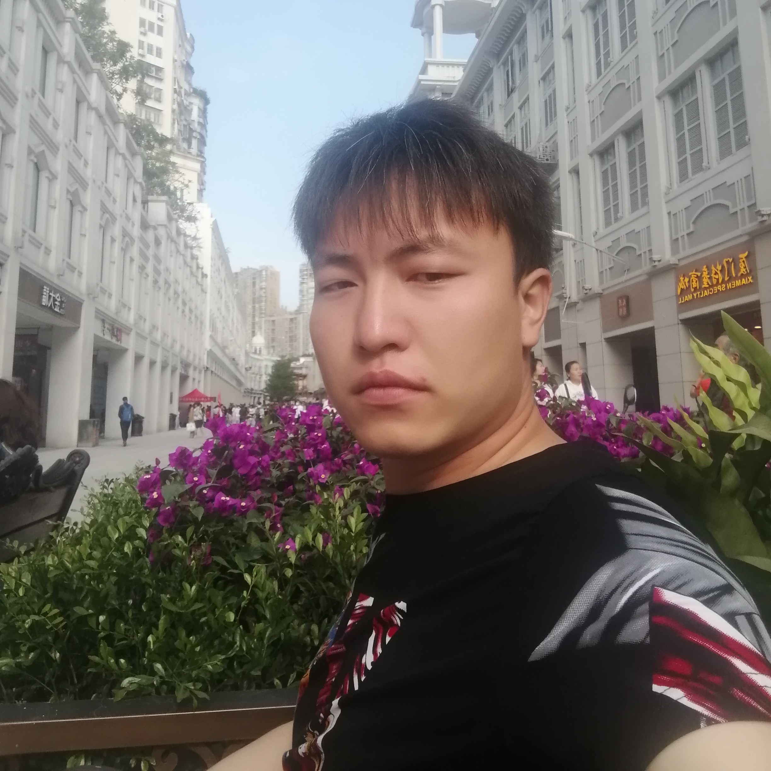 兮颜初的照片