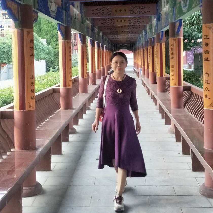 白云初见的照片