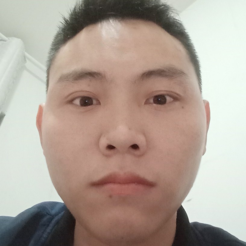 饱满说洛尘的照片