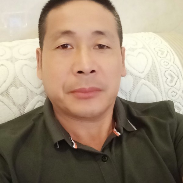 勤劳与瑞雪的照片