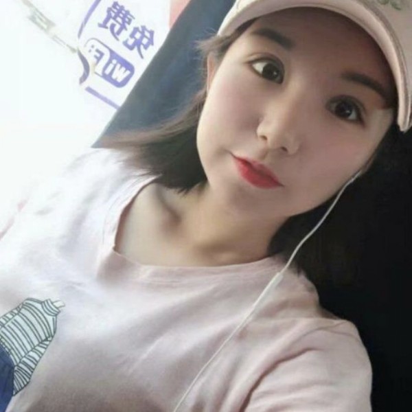 啵吖的照片