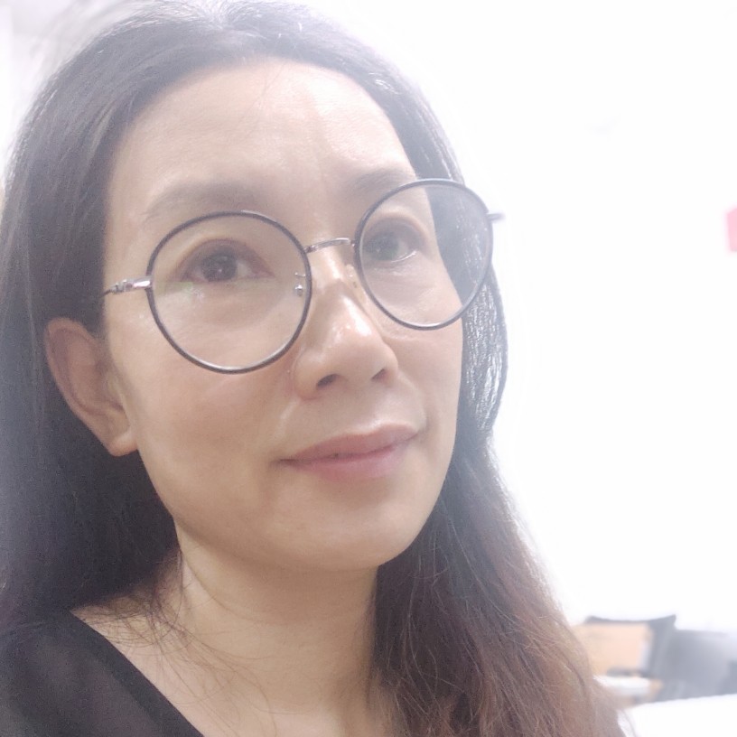 依凤梅的照片