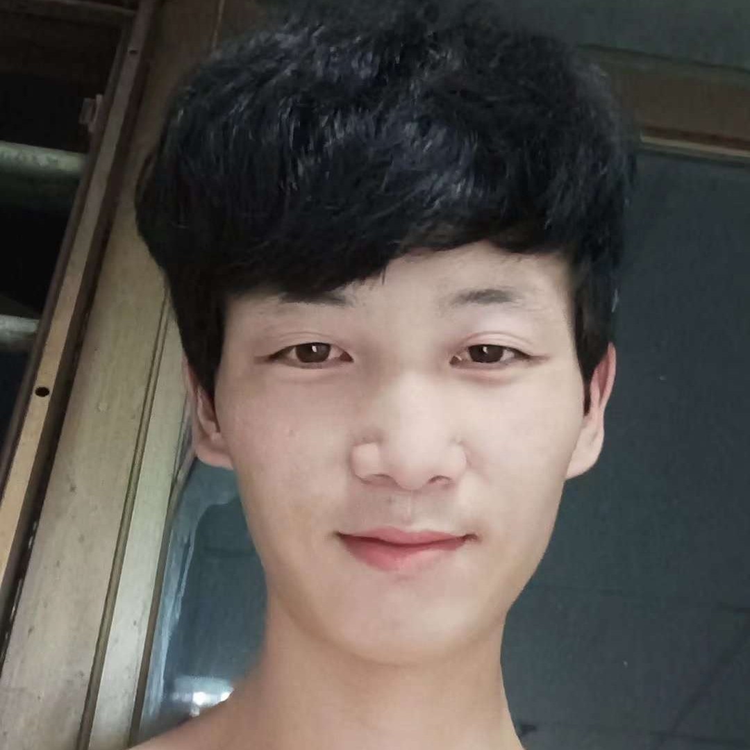 白云保卫危机的照片