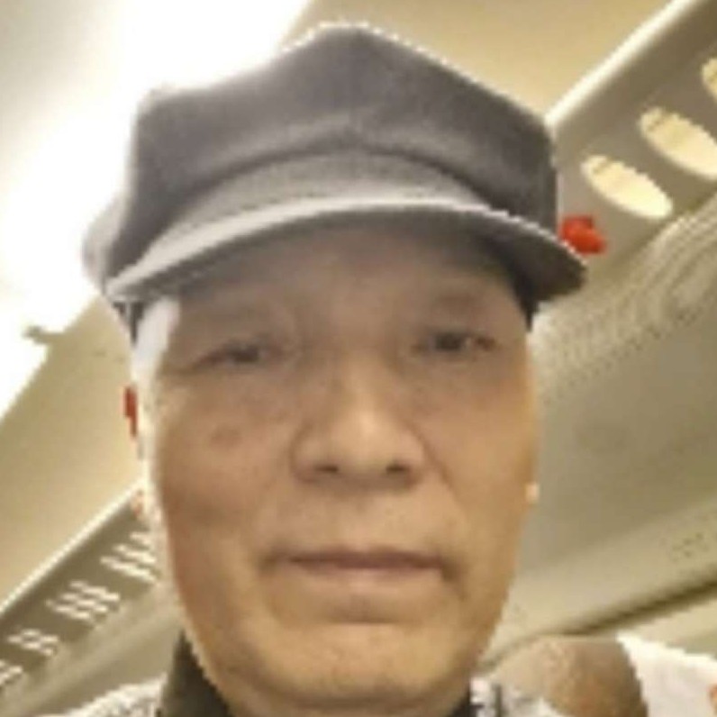 外套给痴情的照片