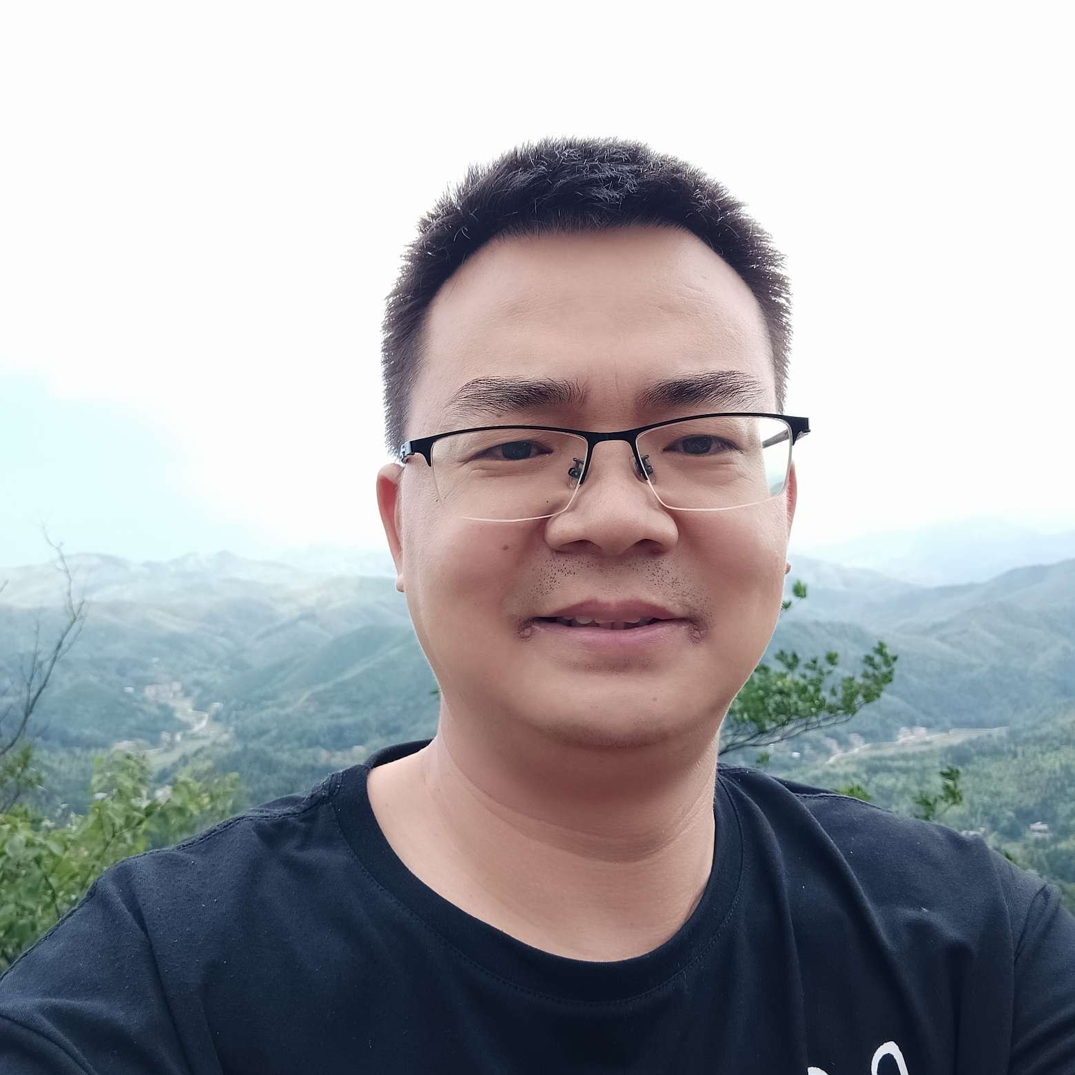 激情有爱心的男人的照片