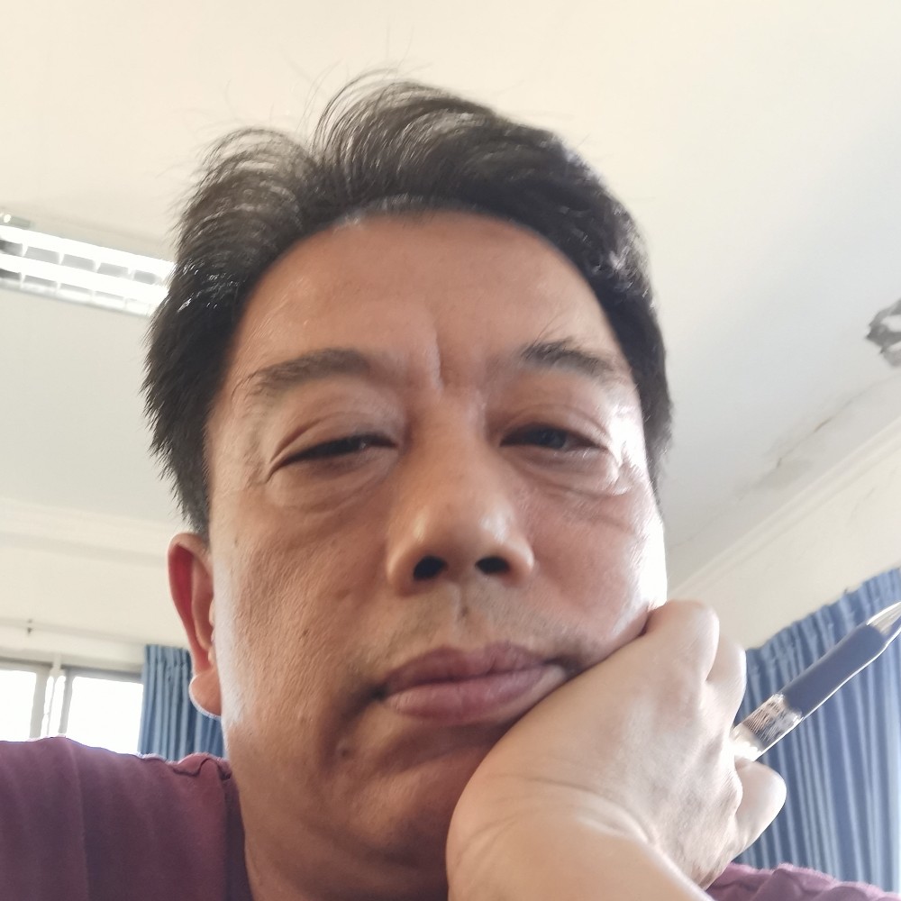 枫叶蹙眉欠你的的照片