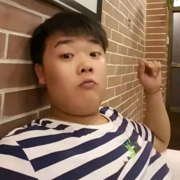小姐姐你比猪还瘦的照片