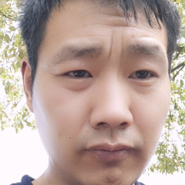 早晨深拥昏睡的照片
