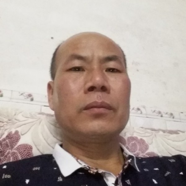 快乐的舵手的照片