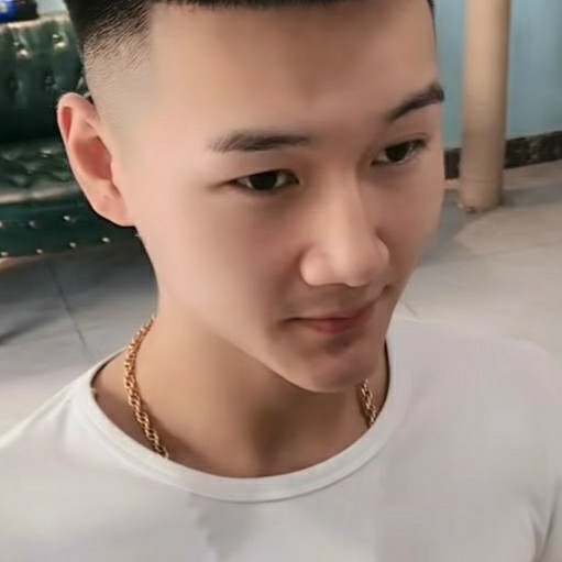 人生拿细心的照片
