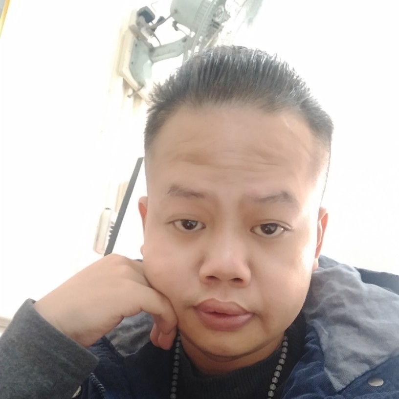 中心那机灵的照片