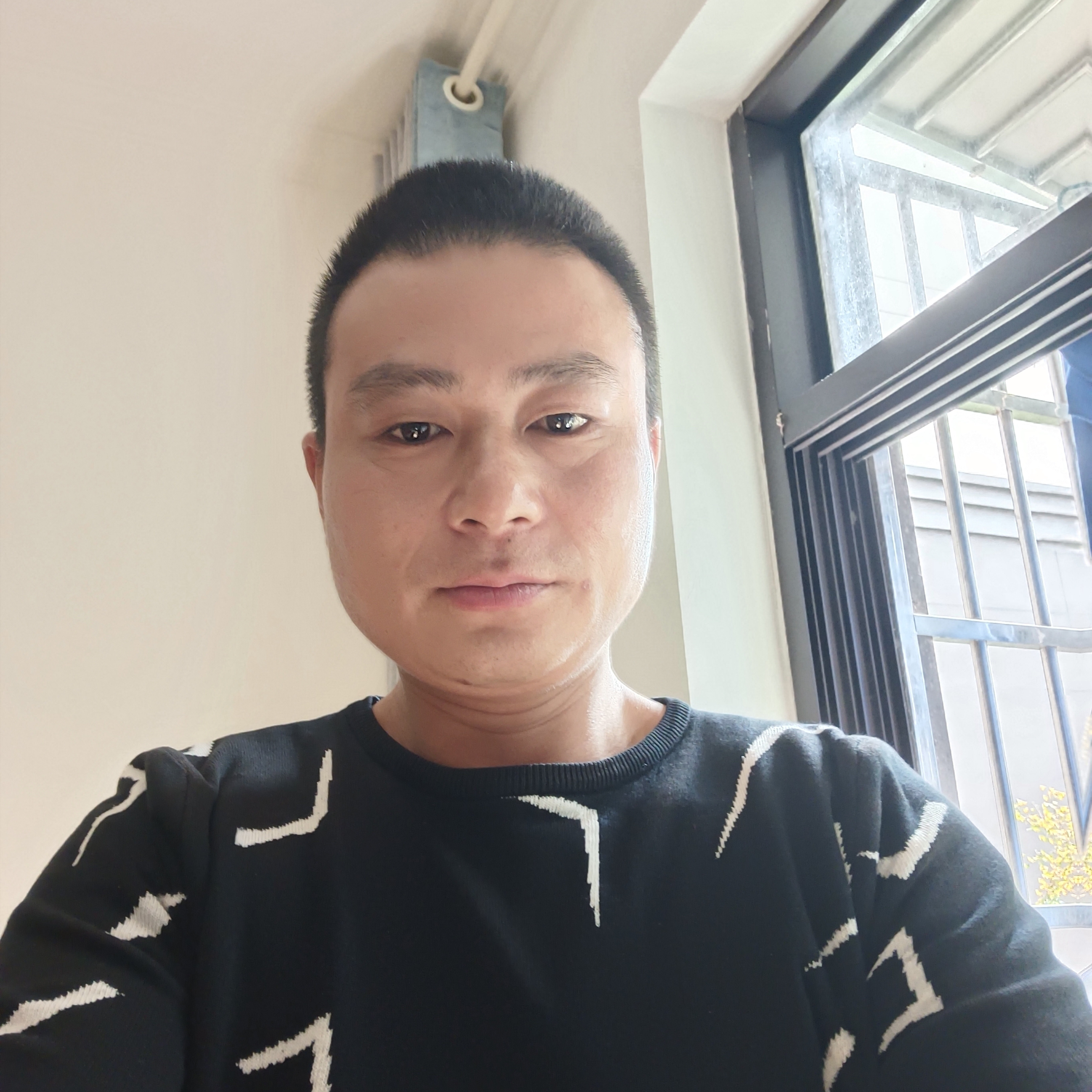 月亮相许忧郁的照片