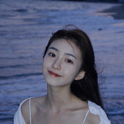 白梦妍的照片