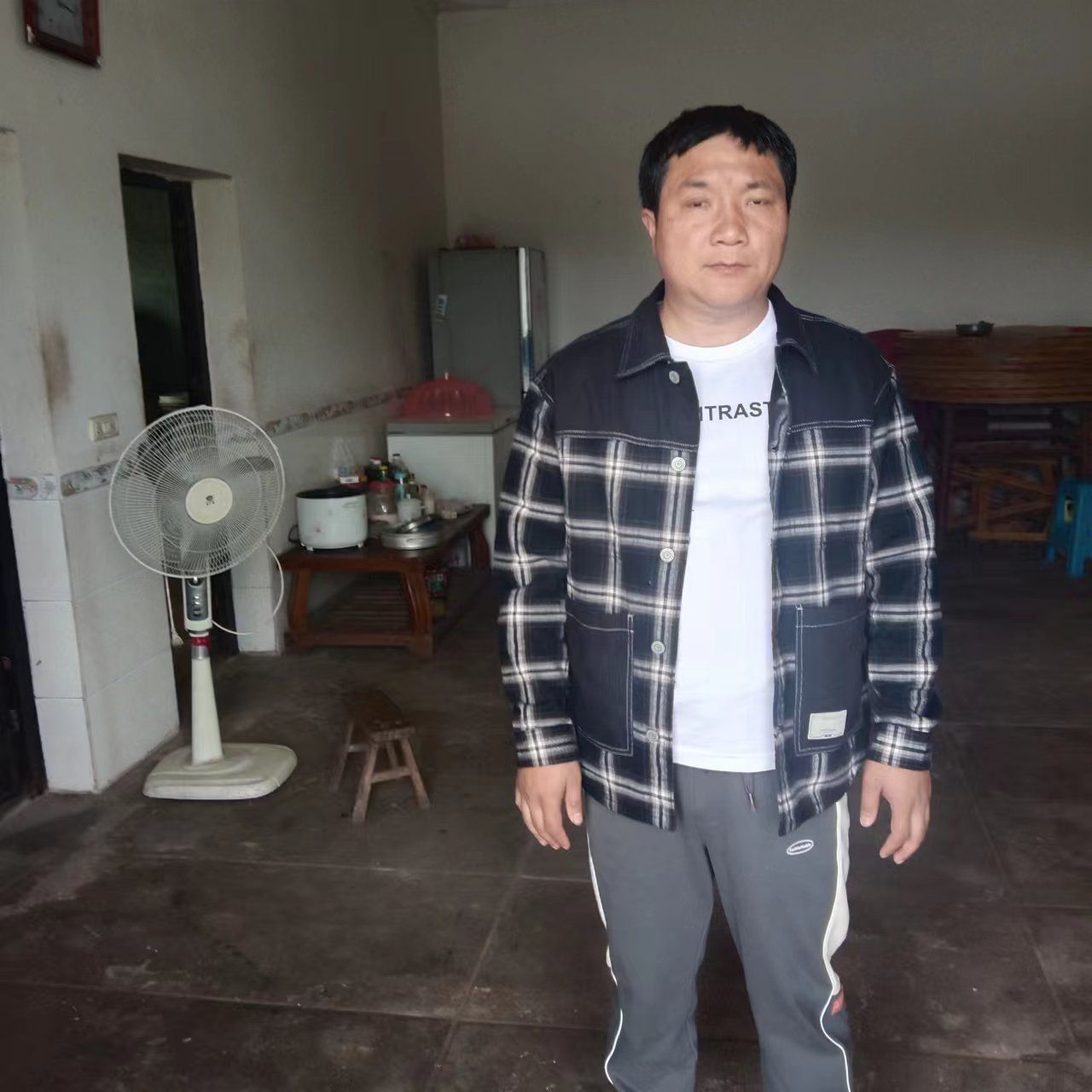 冷眸鳗鱼的照片