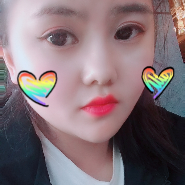 淡淡霓裳的照片