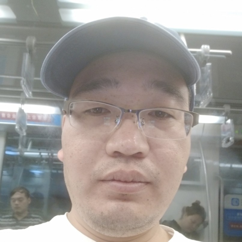 戚伟庆的照片