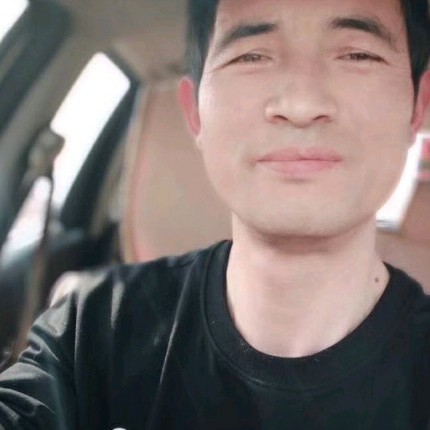 标致浅吻小虾米的照片