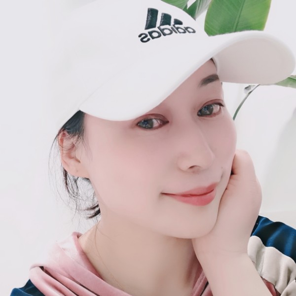 茶花如兰的照片