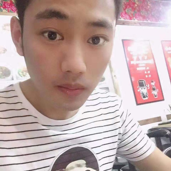 春媱等于时尚的照片