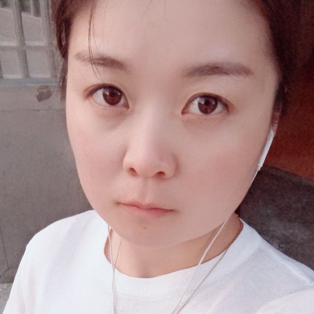 典雅南鸢无聊的照片