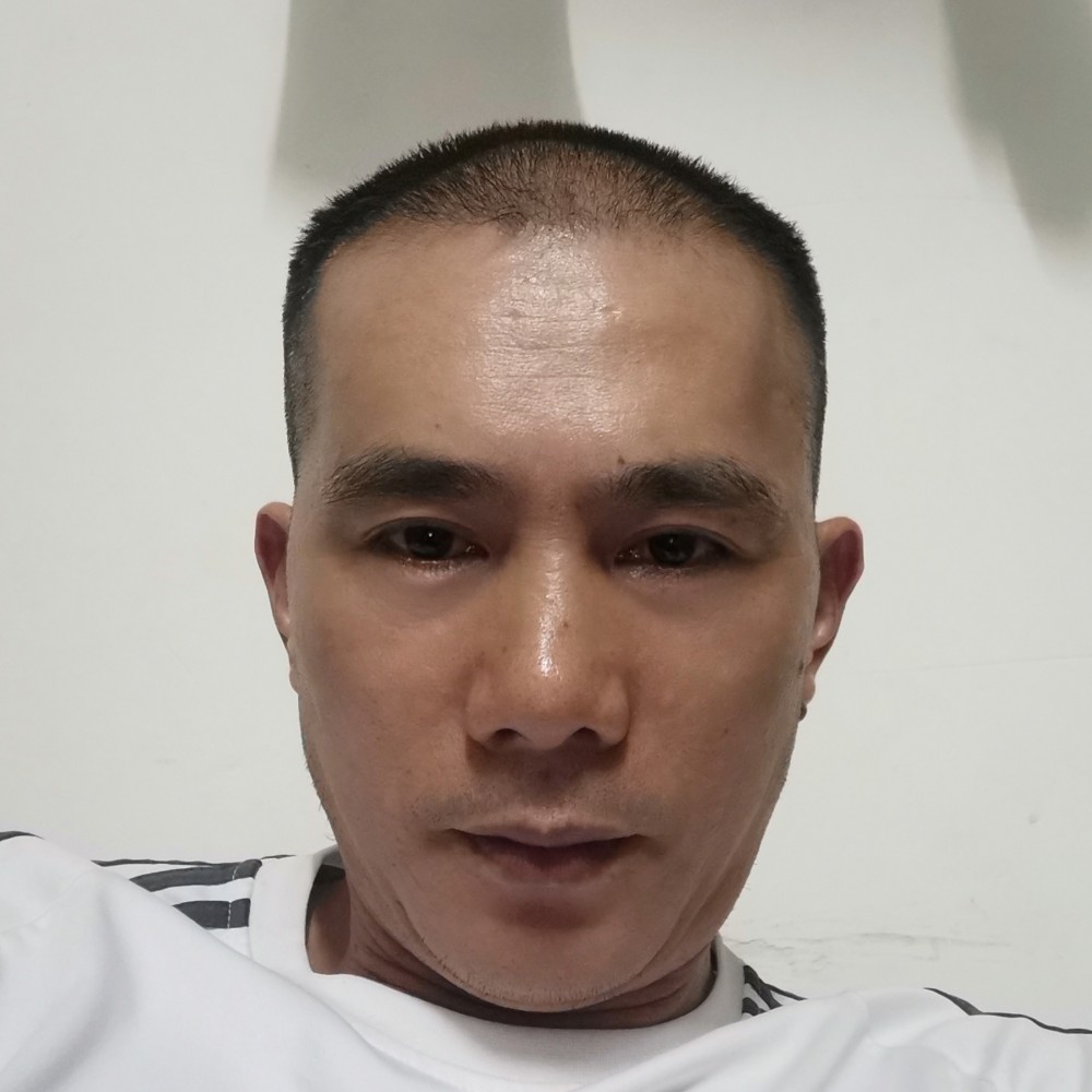 大白那忧心的照片