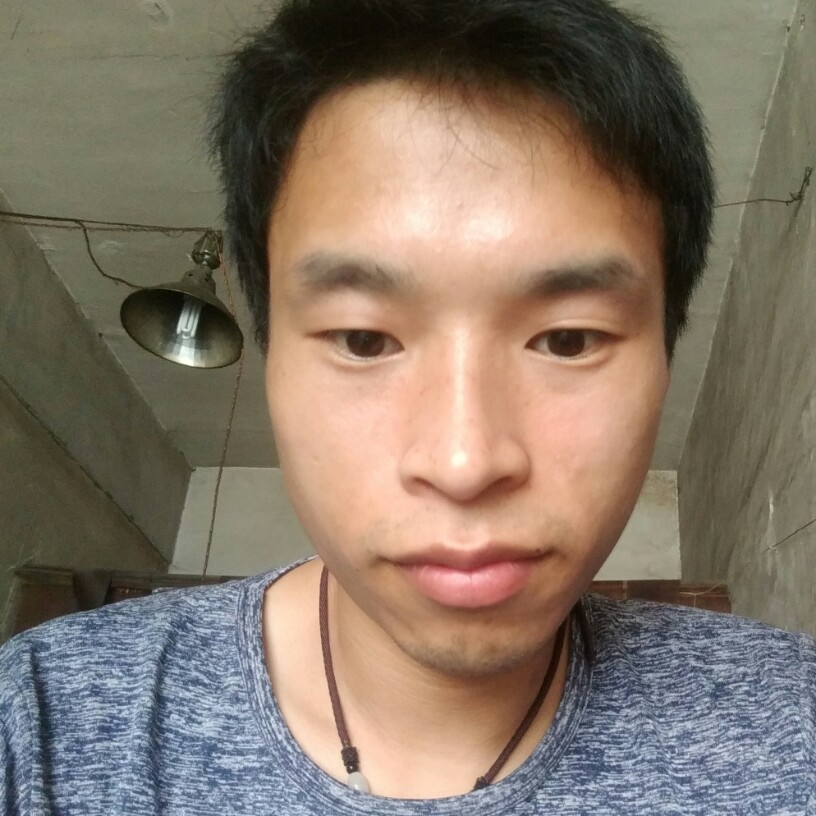 危机大门的照片