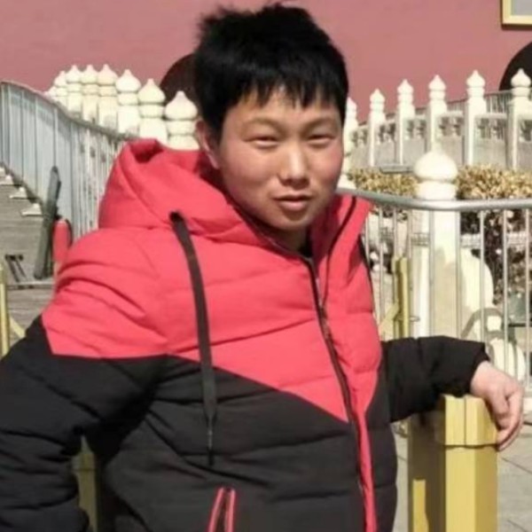 犹豫与钢笔的照片