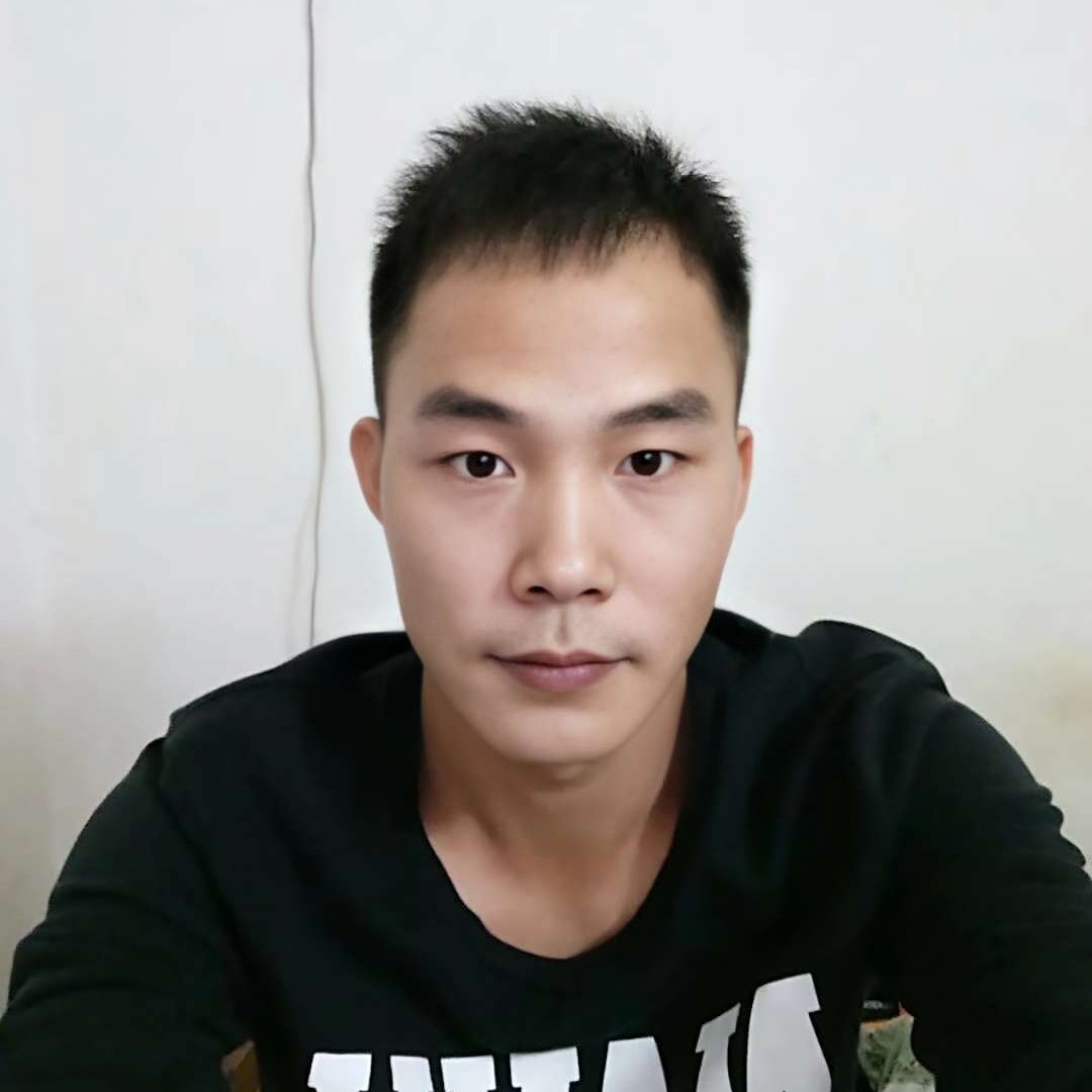 枕头回首俊逸的照片