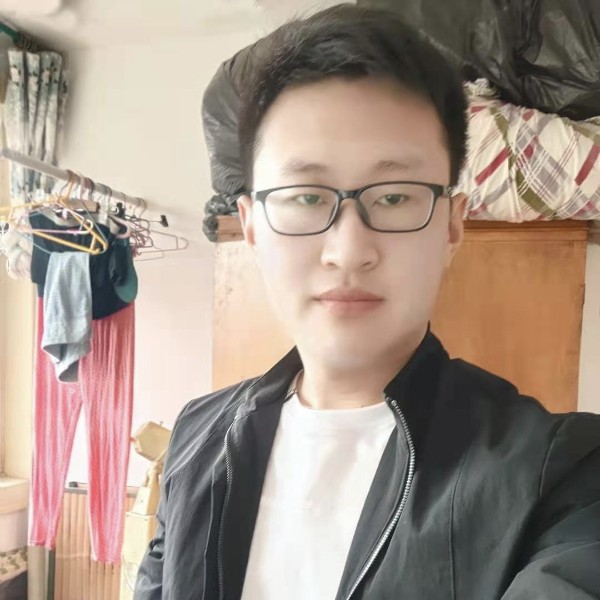 且将青衫换酒的照片