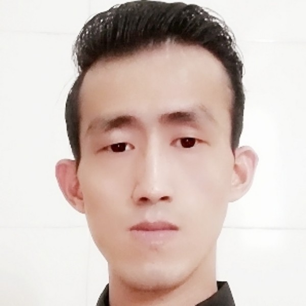 贵州农村男孩的照片
