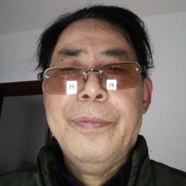.江雪的照片
