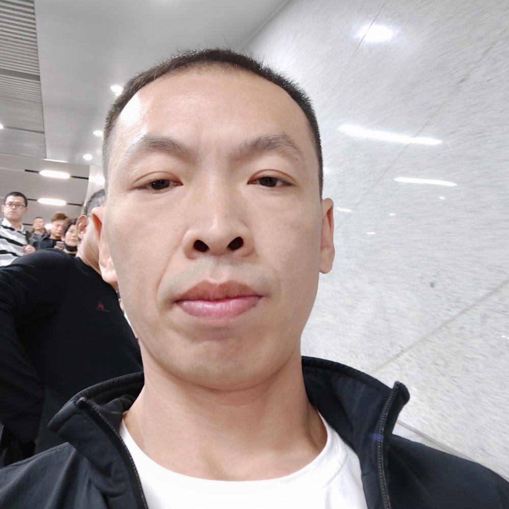 独特的保温杯的照片