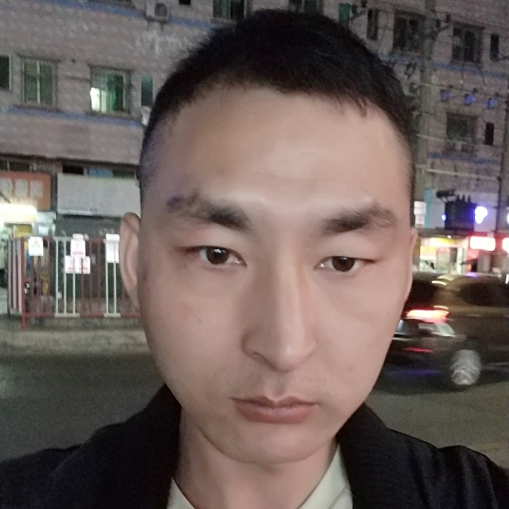 彪壮微凉的照片