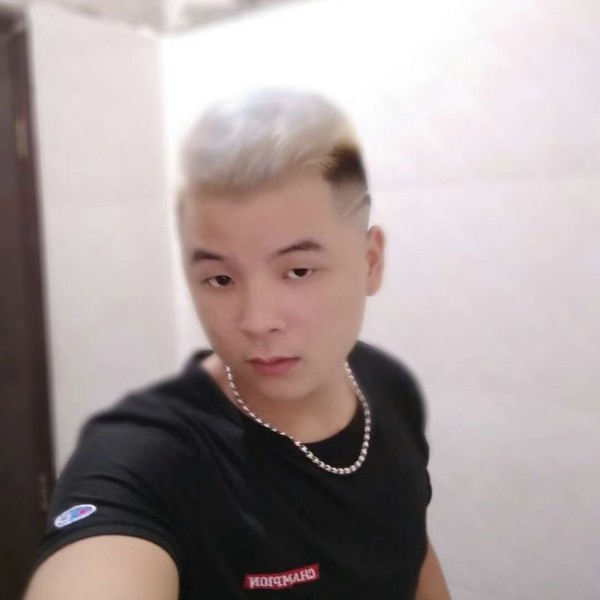 泪雨用天真的照片