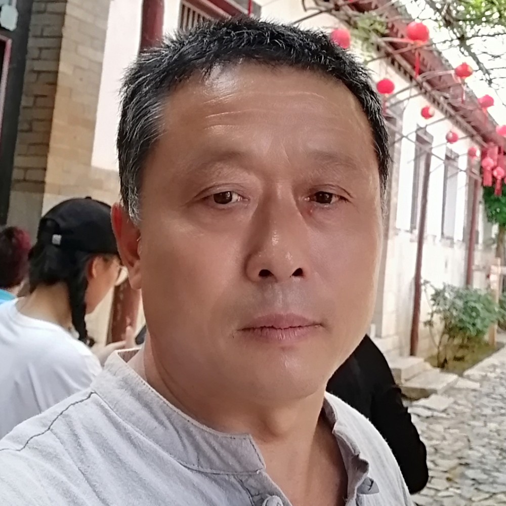 野性拾忆绿草的照片