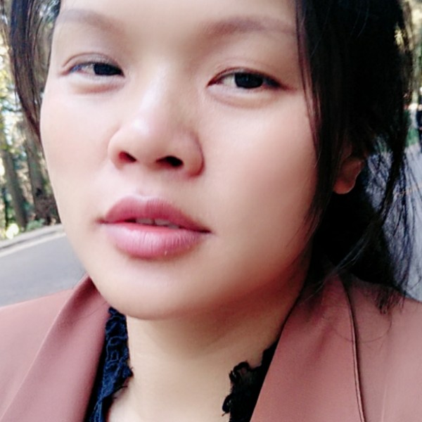 岑奕的照片