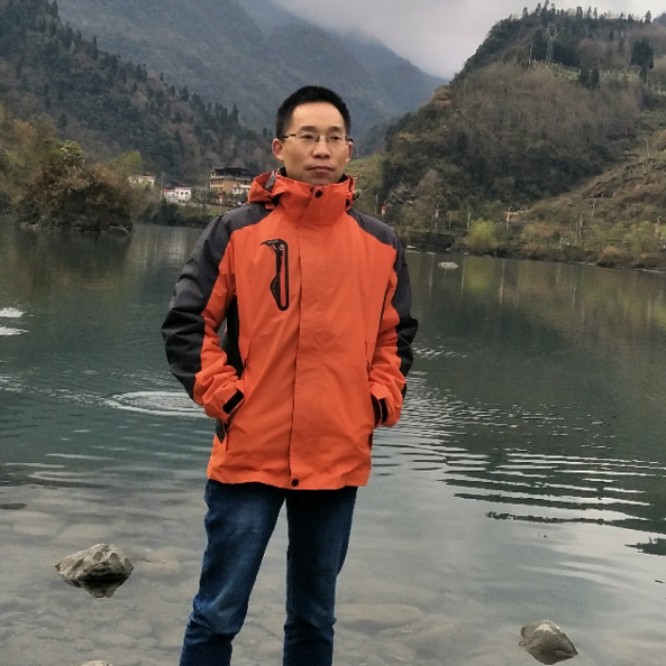 担当小虎的照片