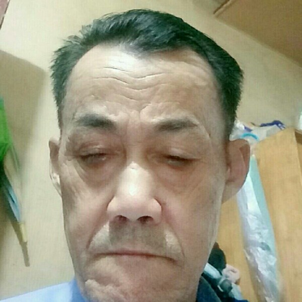 感性扯蜻蜓的照片