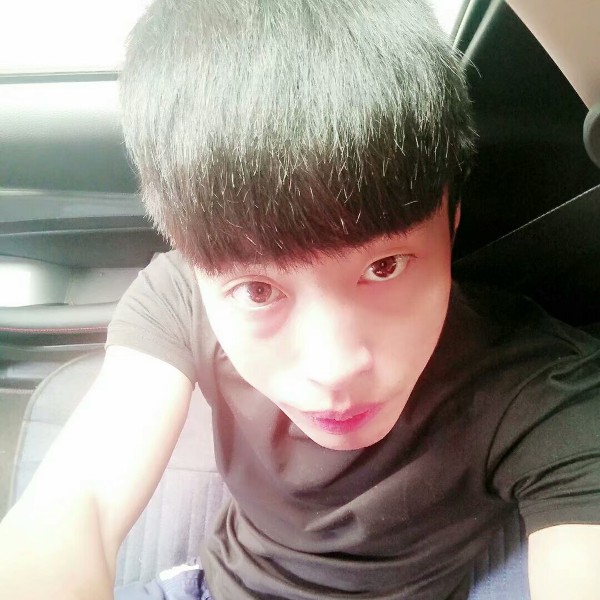 离歌淡淡的照片