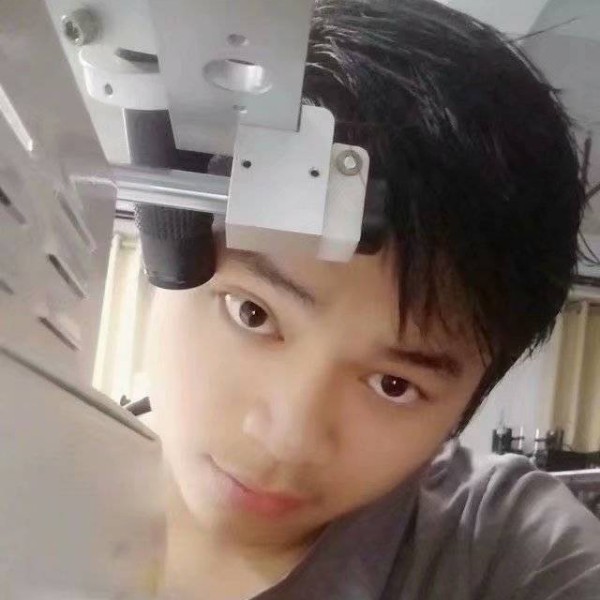 代教官的照片