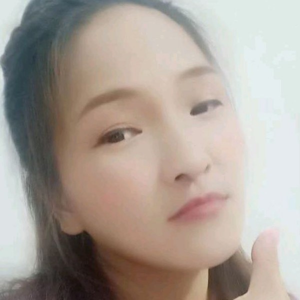 虚幻蹙眉煎饼的照片