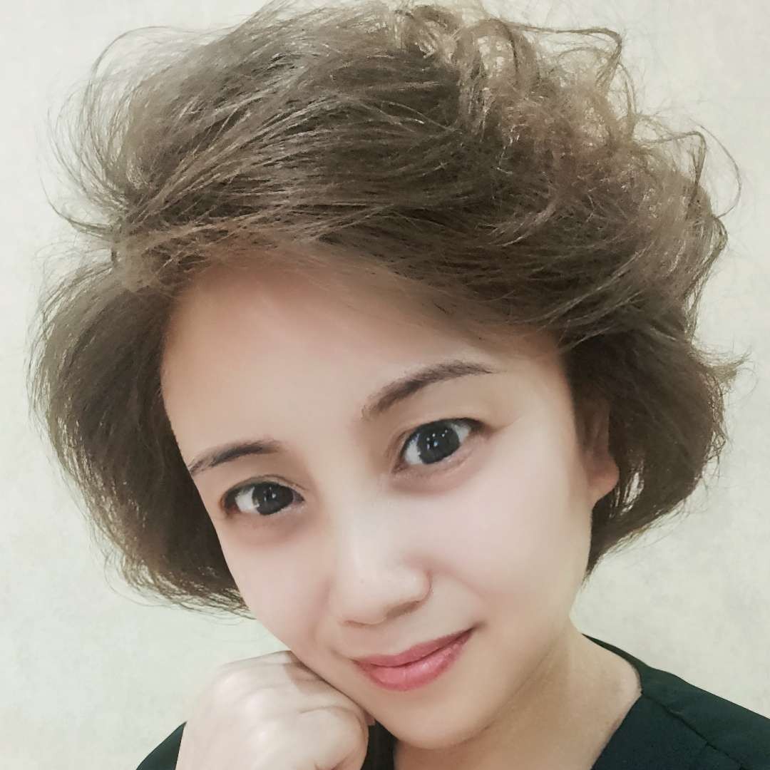 老虎回眸痴情的照片