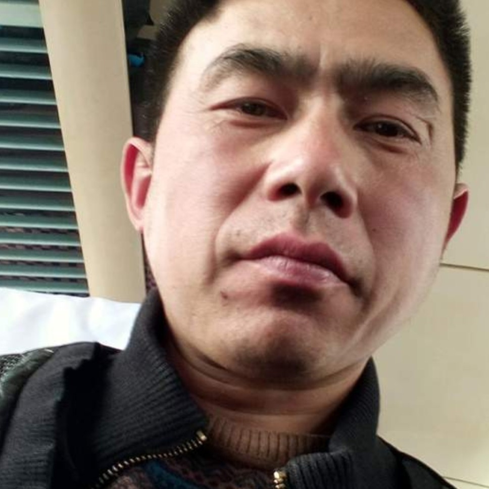 多情倾心画笔的照片