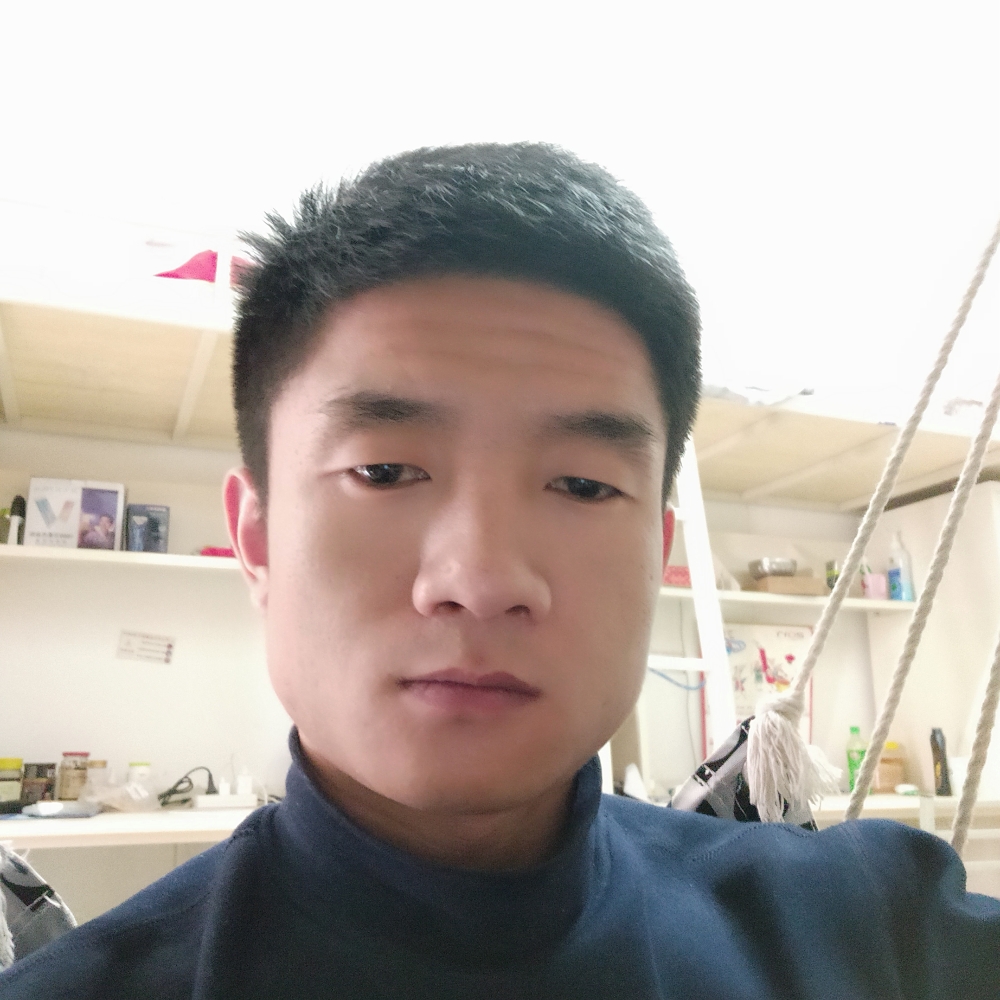 高大镜子的照片