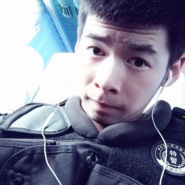 SWAT的照片