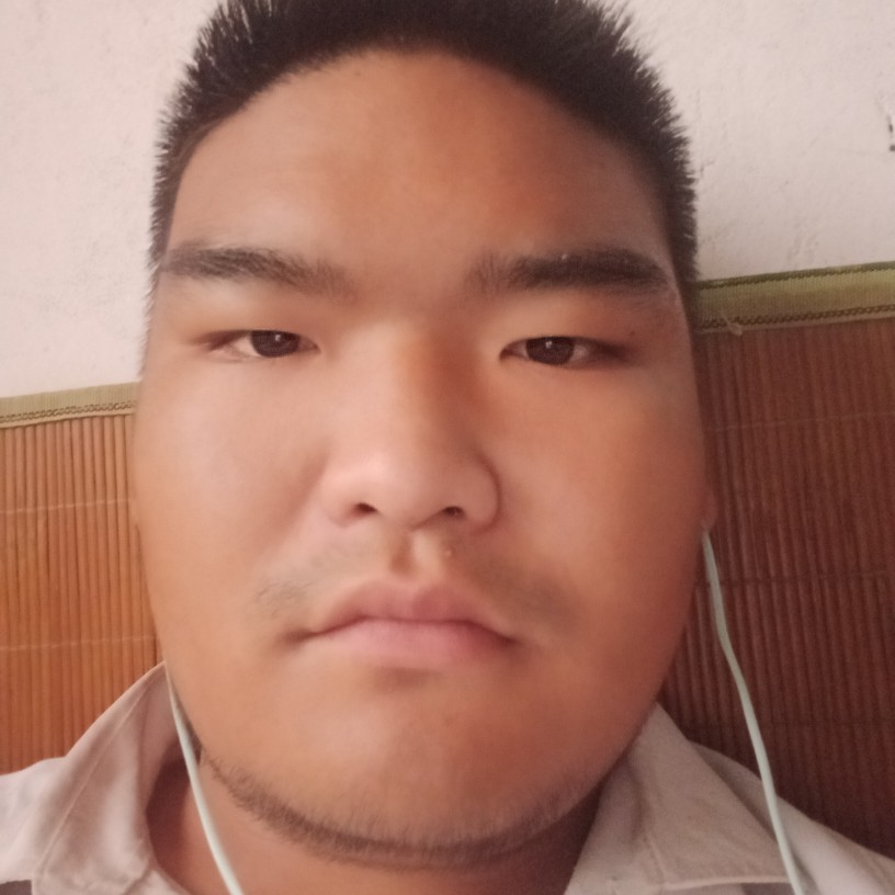 李蛟玉的照片