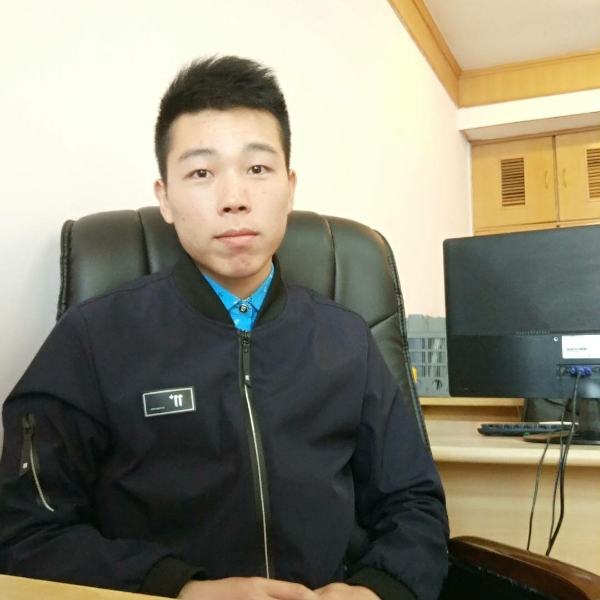 装无忌的照片